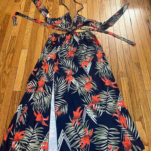 Tropical Print Halter Long Maxi Dress - Picture 2 of 5